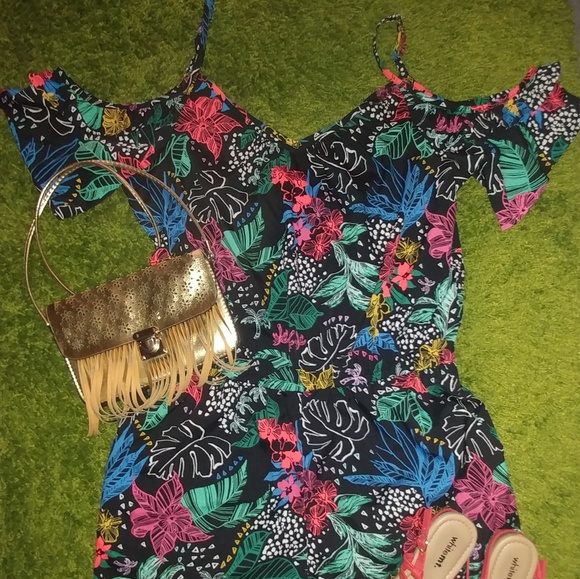 Floral multi colored shorts romper/swimsuit cover-up with pockets - Picture 2 of 8